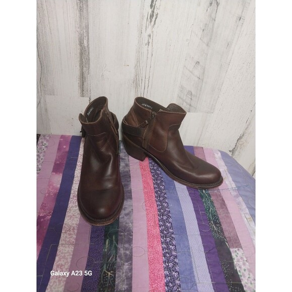 J.B. Dillon Womens 7.5 B Brown Leather Ankle heeled Boots Zipper - Picture 1 of 9